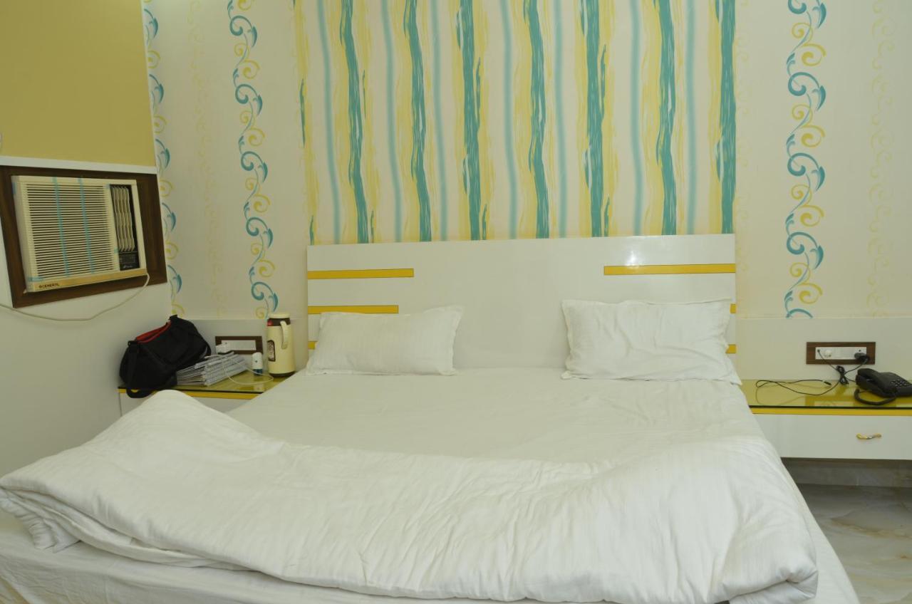 Hotel Paradise Inn Auraiya المظهر الخارجي الصورة